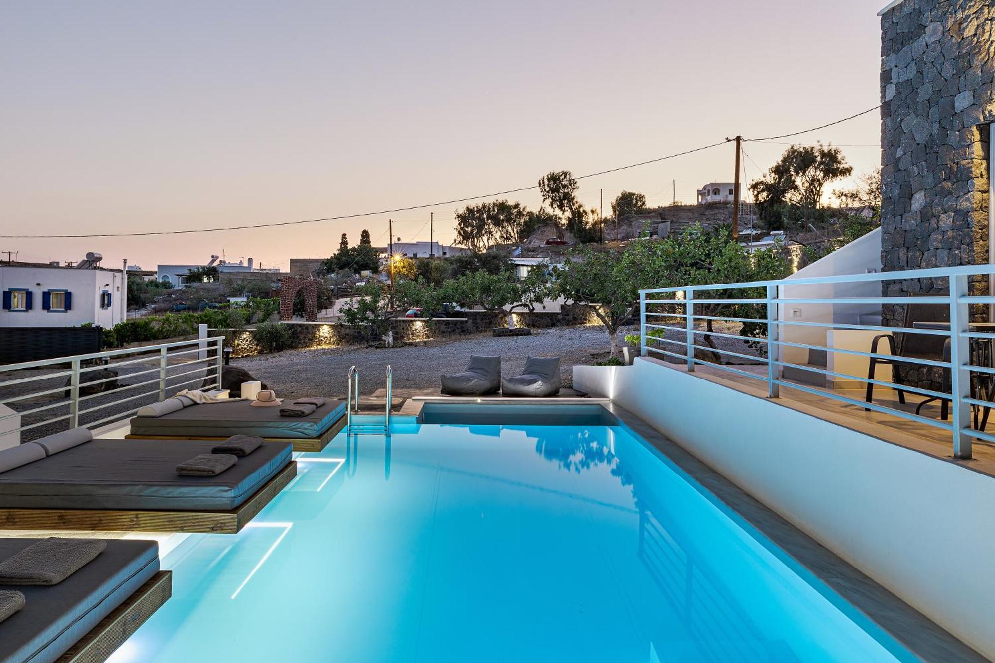 Blackstone Luxury Suites Emborió Kültér fotó